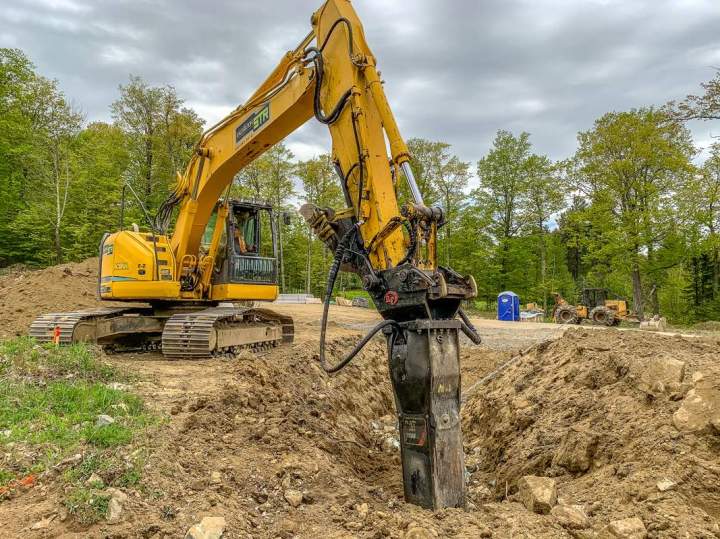 Creusement commercial Sutton