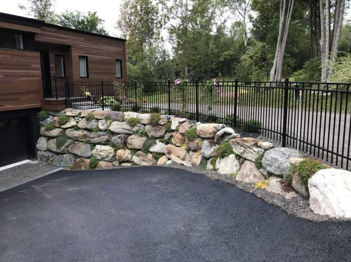 Construction de mur de soutènement Sutton