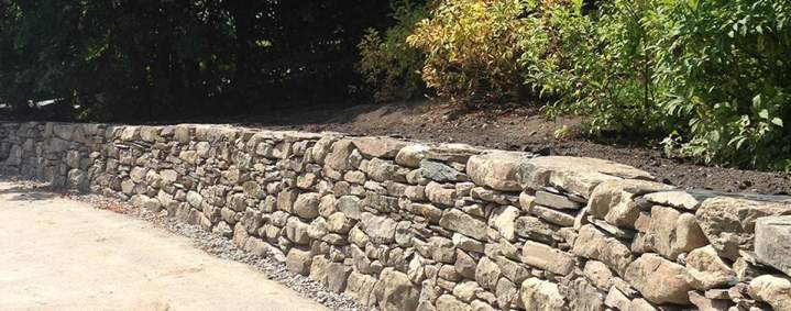 Construction de mur de soutènement Sutton