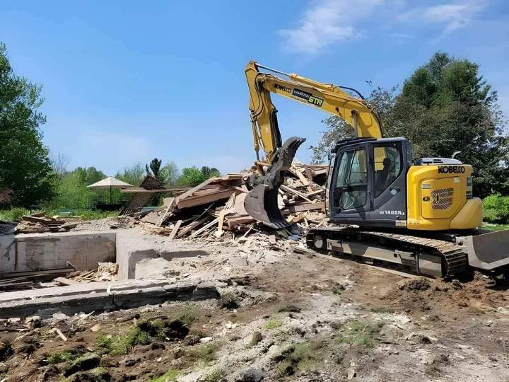 Travaux de démolition bâtiment Sherbrooke